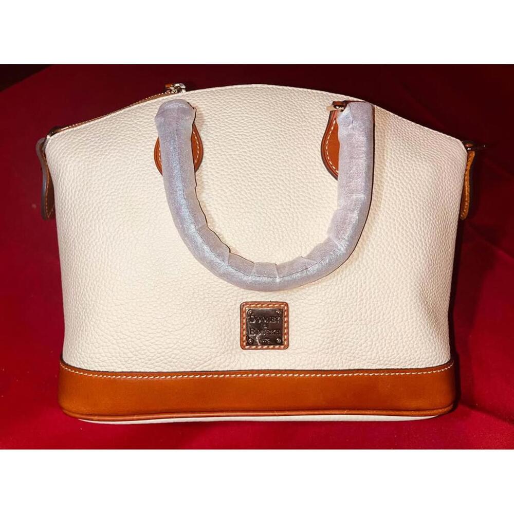 New with tags and receipt Dooney & Bourke Sachel